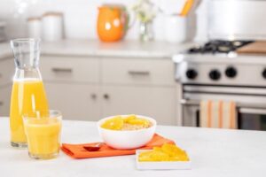 Orange juice and slices