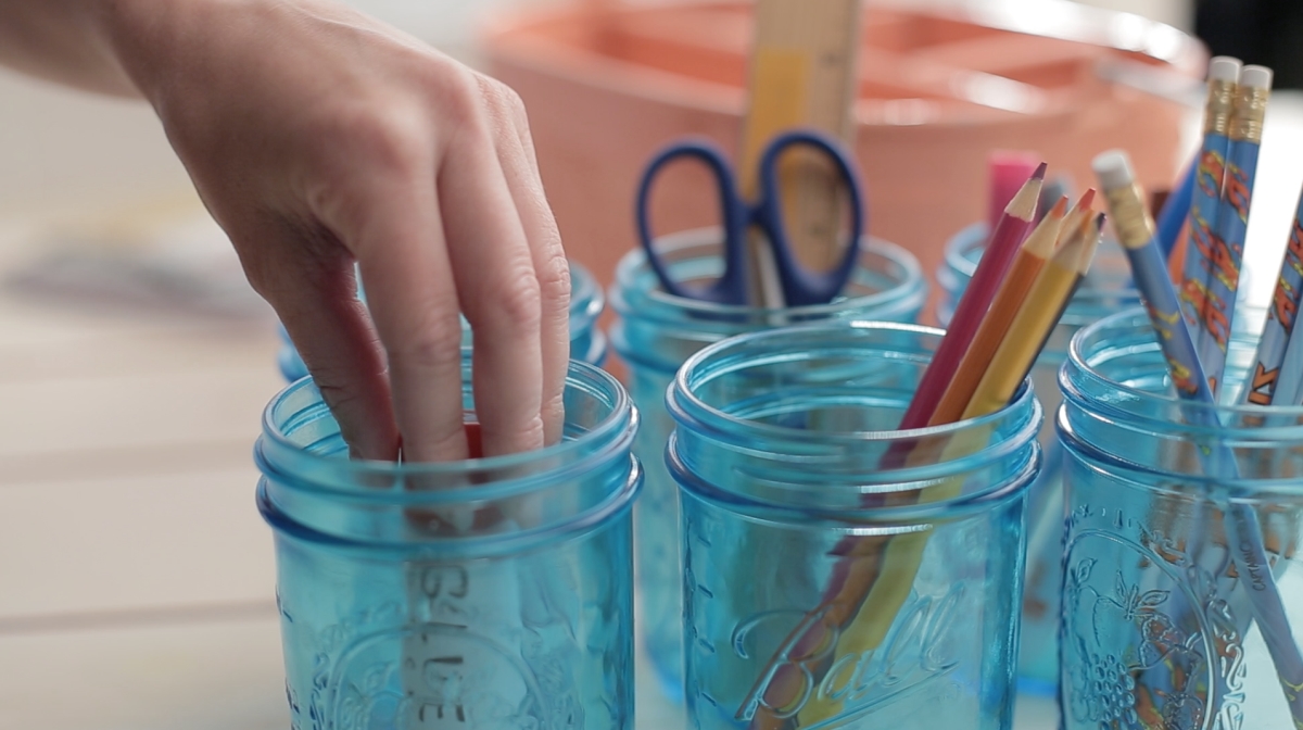 DIY Homework Caddy 1 Optimized craft jars 2