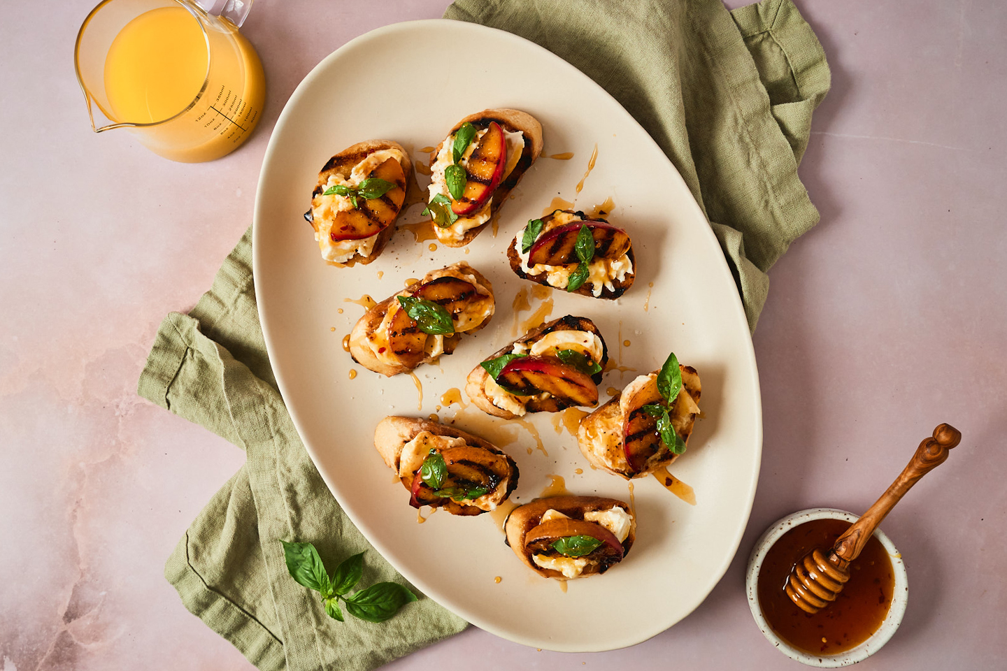 Oj Grilled Peach Burrata Crostini 1440x960